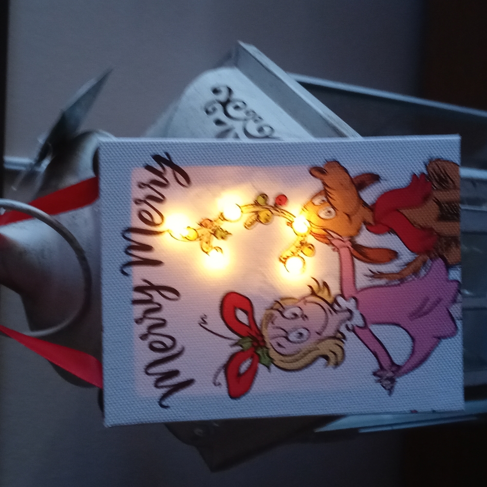 Max and Cindy Lou light up ornament